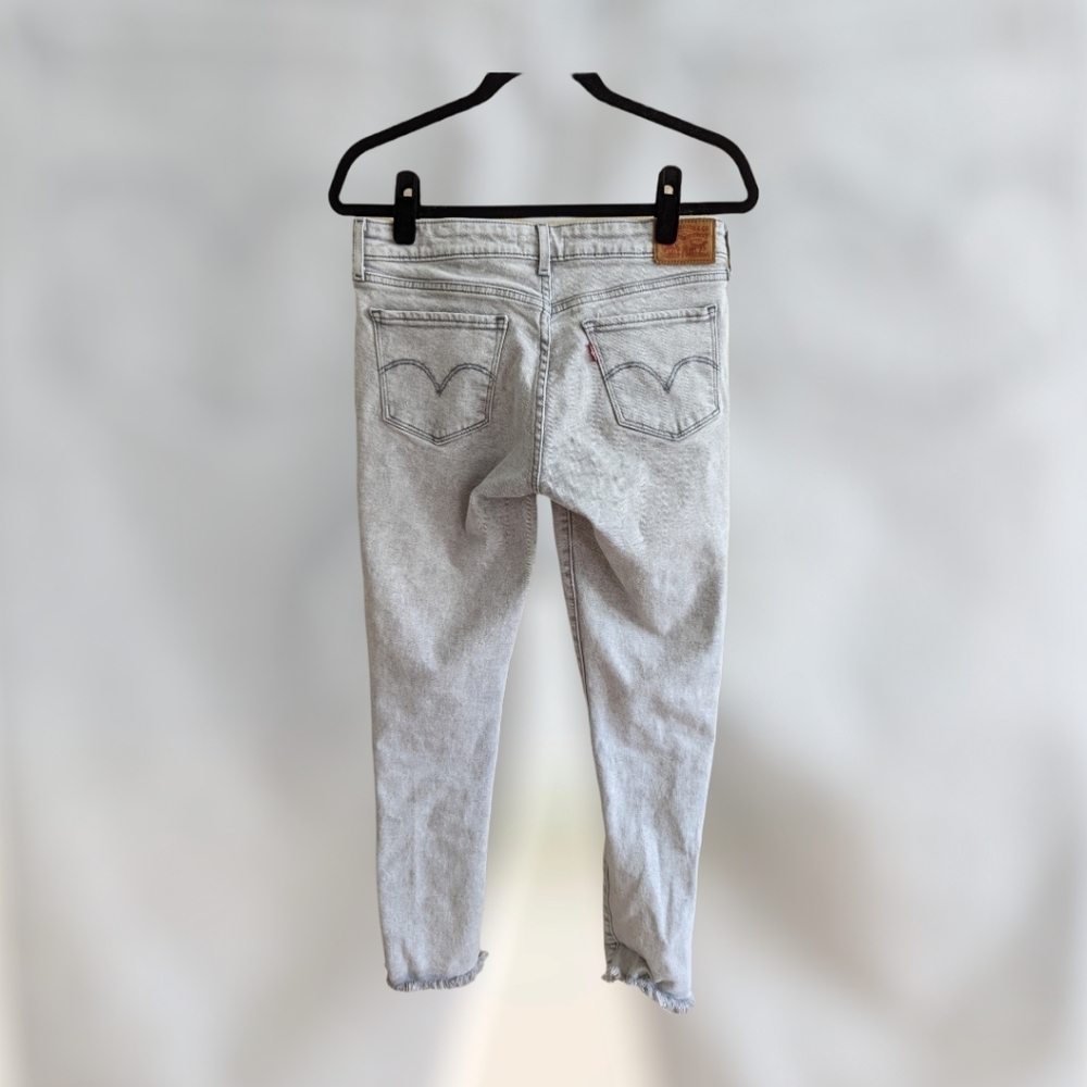 Levi's 711 Skinny - Picture 2 of 5